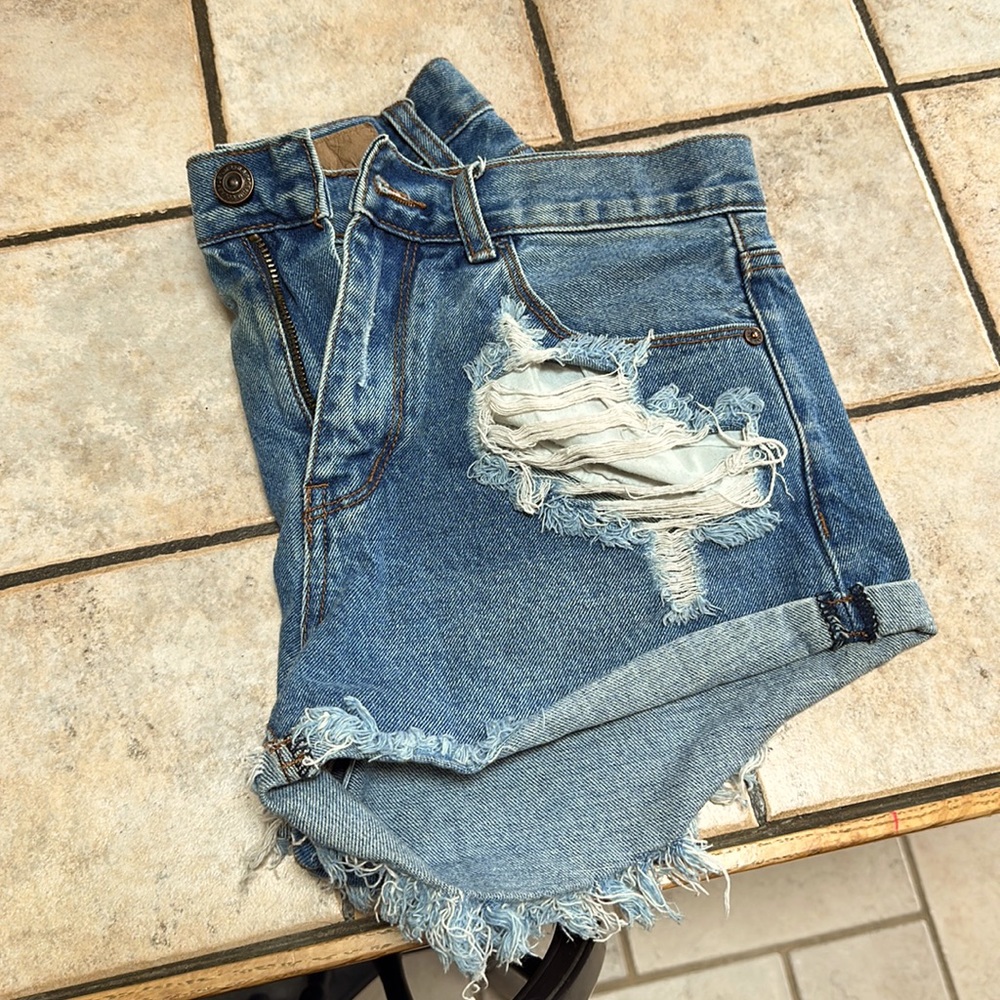 90s style short shorts